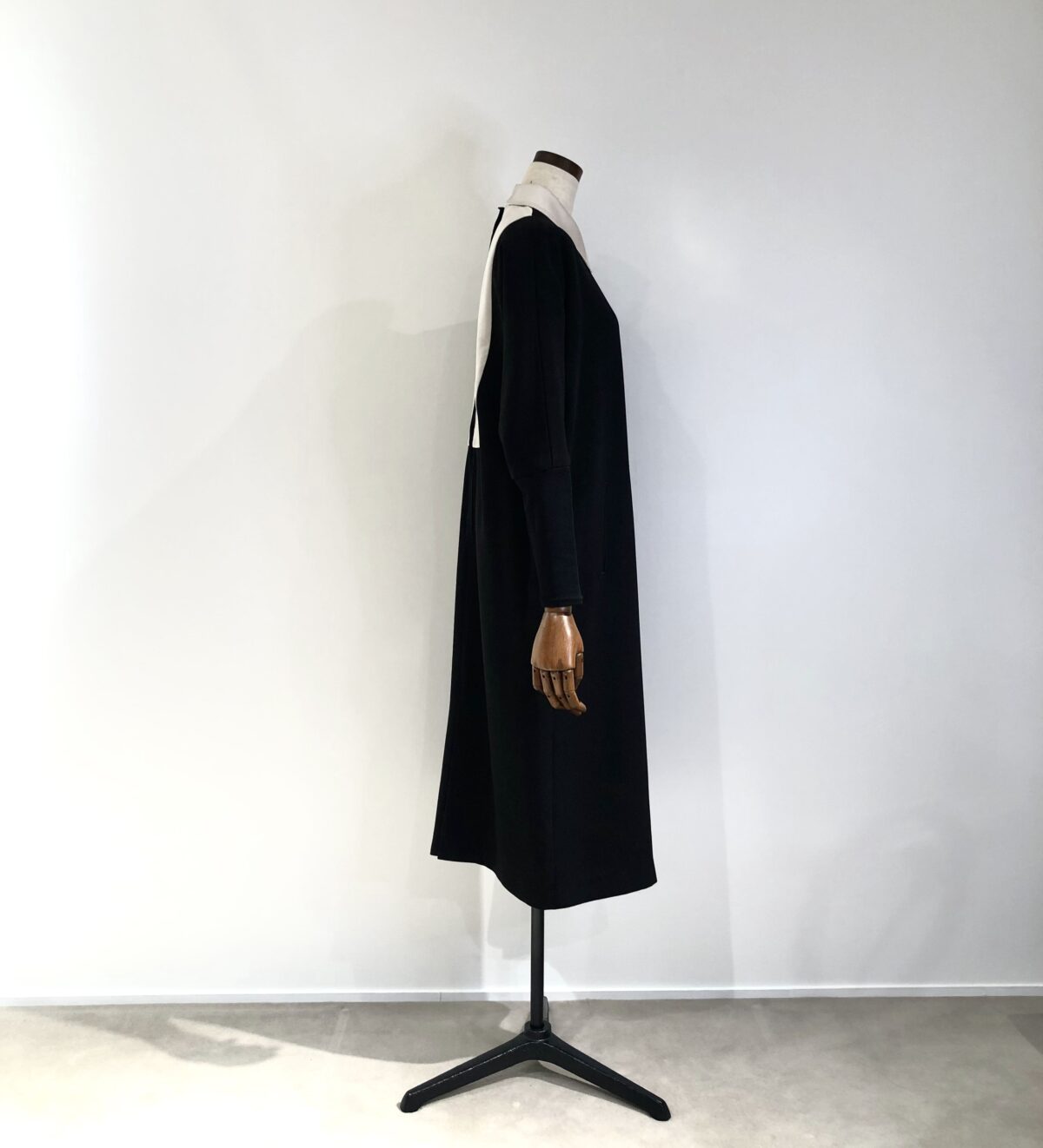 ワンピース(Room no.8 BLACK) | スタイリスト望月律子のファッション
